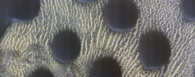 mars circular sand dunes image