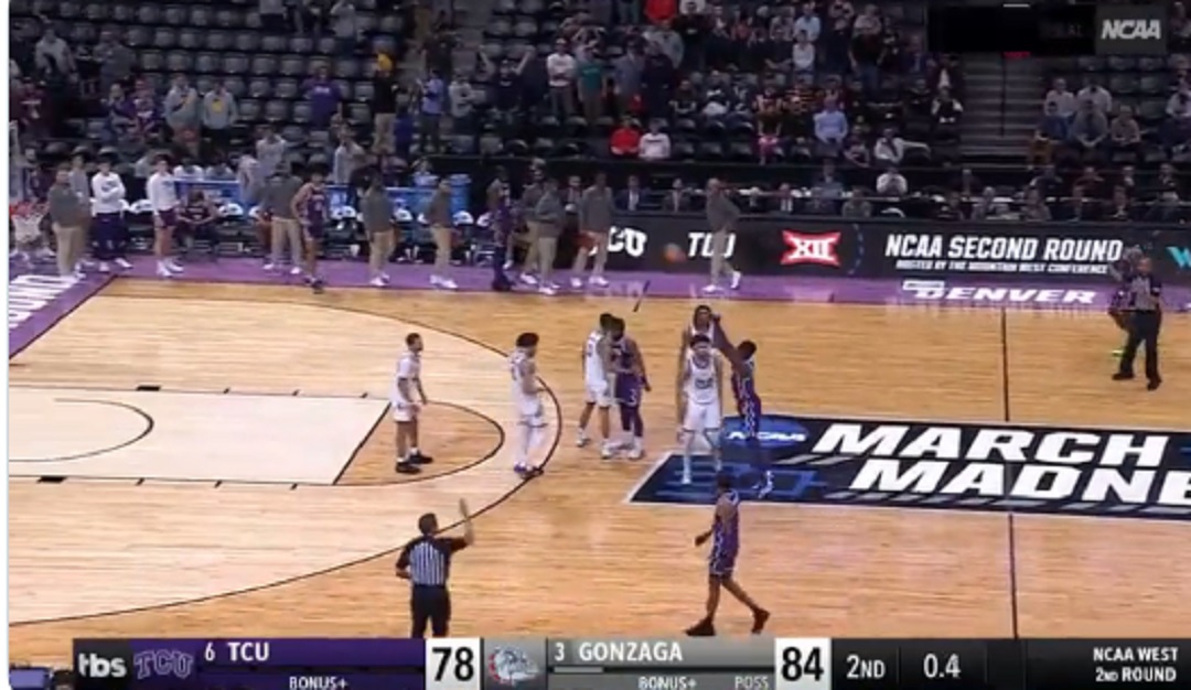 TCU hits three-pointer at the buzzer