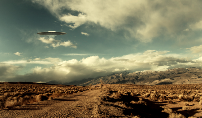 ufo over desert baghdad