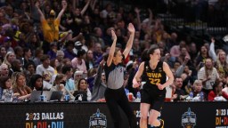 Iowa Guard Caitlin Clark Broke Twitter With Unreal Performance To Stun Undefeated South Carolina