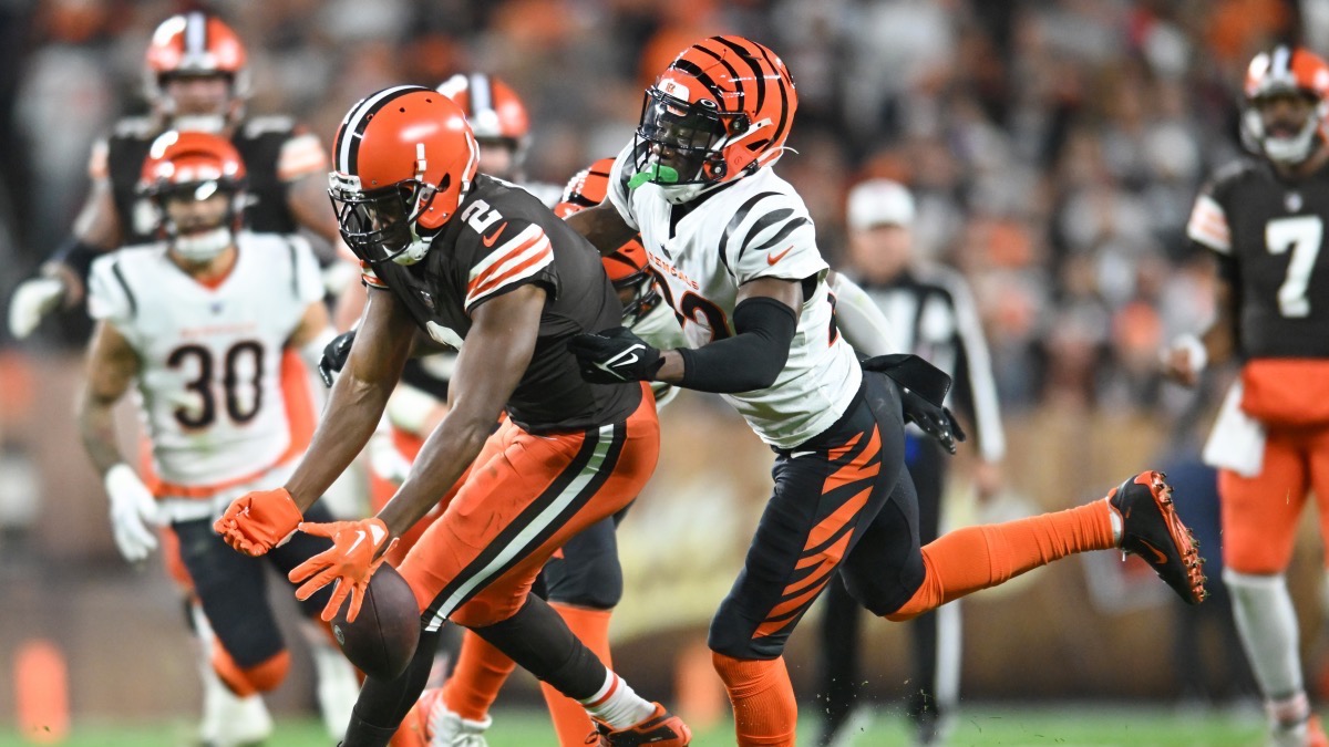 Chidobe Awuzie, Bengals cornerback, expects to have ACL surgery soon