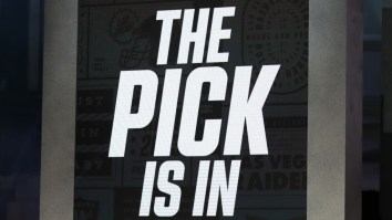 3 Teams Reportedly Desperately Tried To Trade Into The End Of Round 1 Of The NFL Draft