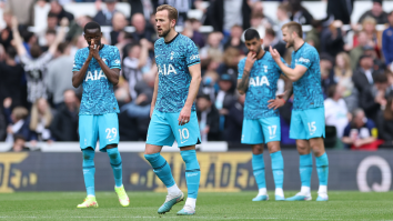 Players For Premier League Team Tottenham Hotspur Refund Traveling Fans After Hilarious Blowout Loss