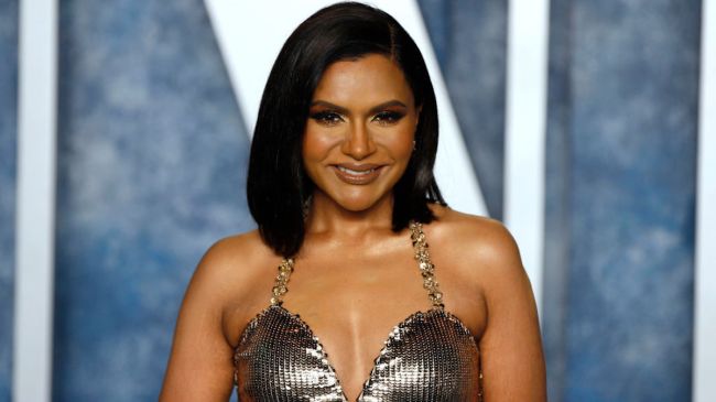 Mindy Kaling attends 2023 Vanity Fair Oscar After Party