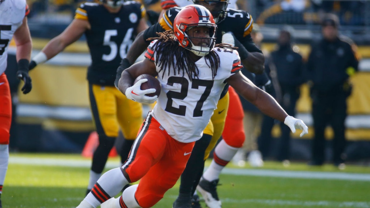 Kareem Hunt's NFL future remains uncertain after no team claims