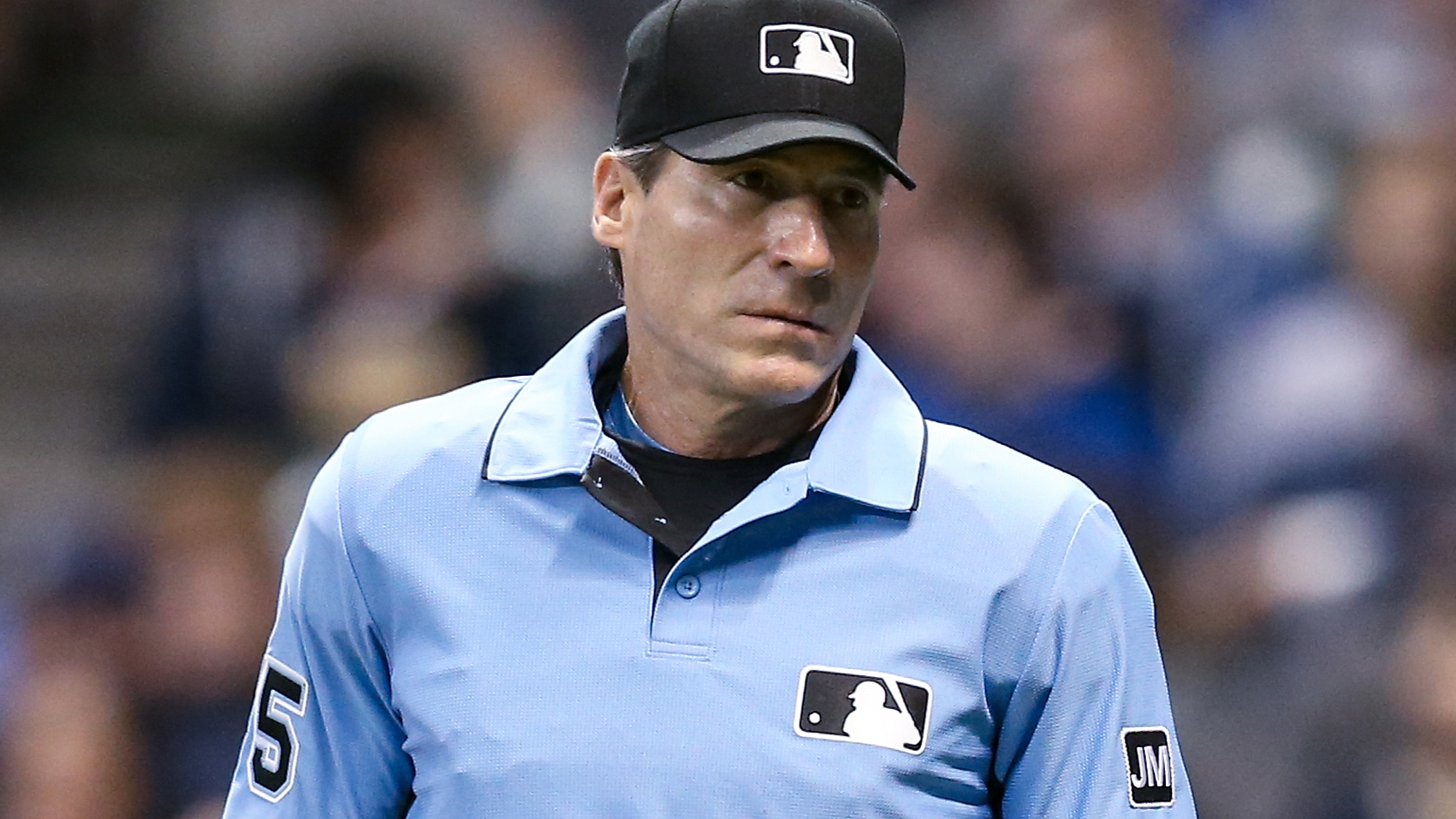 Angel Hernandez MAy Have Quietly Umped His Last MLB Game