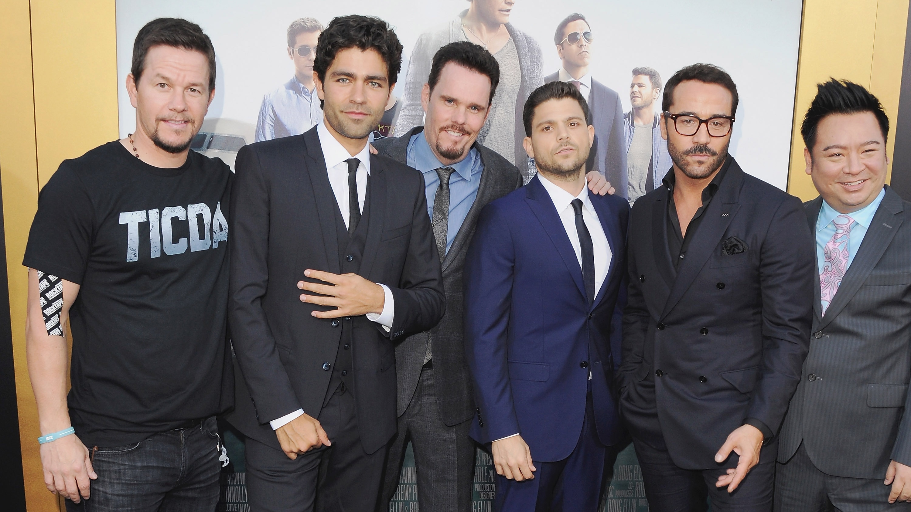 Mark Wahlberg and the Entourage cast