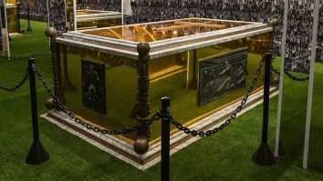 Pelé’s Gravesite Has Been Transformed Into A Lavish Tomb Filled With Tributes To The Soccer Legend