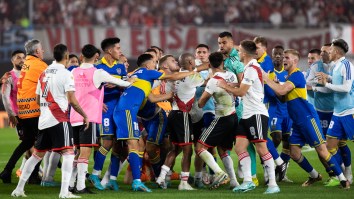 Brawl Breaks Out During River Plate v Boca Juniors Superclásico, 6 Players Get Red Cards