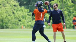 Chicago Bears Have Interesting Focus For Justin Fields This Offseason