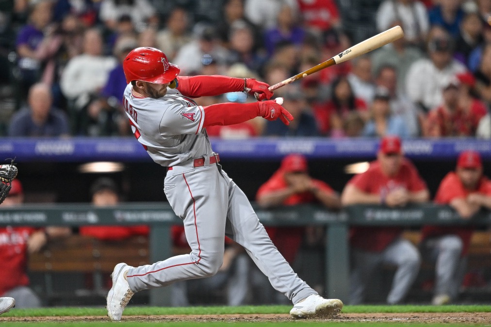 Angels Erupt For 25 Runs, Hit Homers On Three Straight Pitches