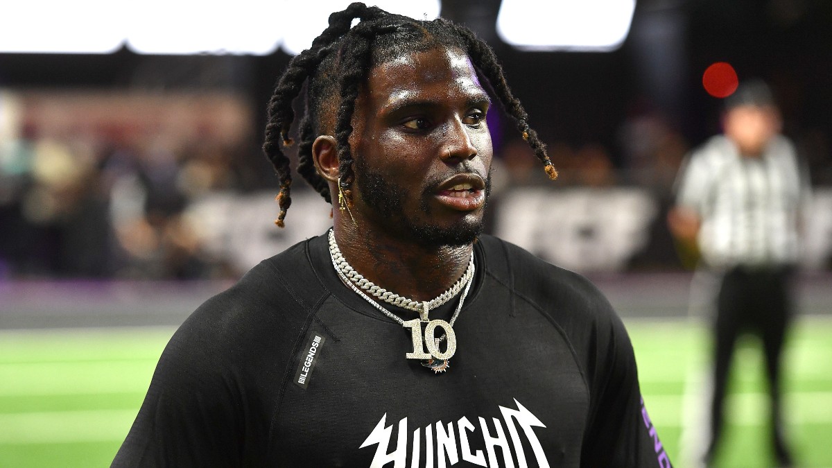 Dolphins WR Tyreek Hill Offered Alleged Slap Victim $200 Payment