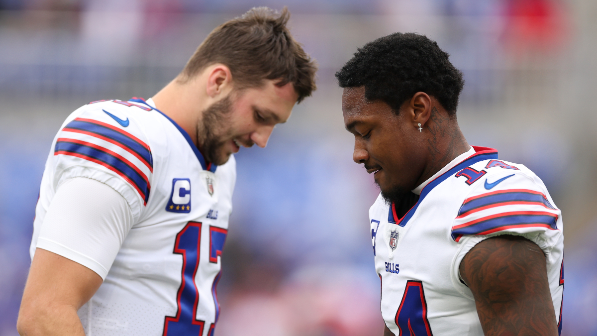 Josh Allen, Stefon Diggs playing Call of Duty to develop a bond