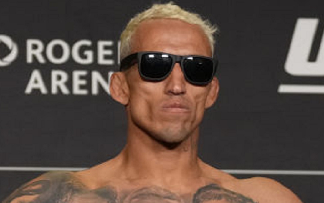Charles Oliveira at the weigh ins