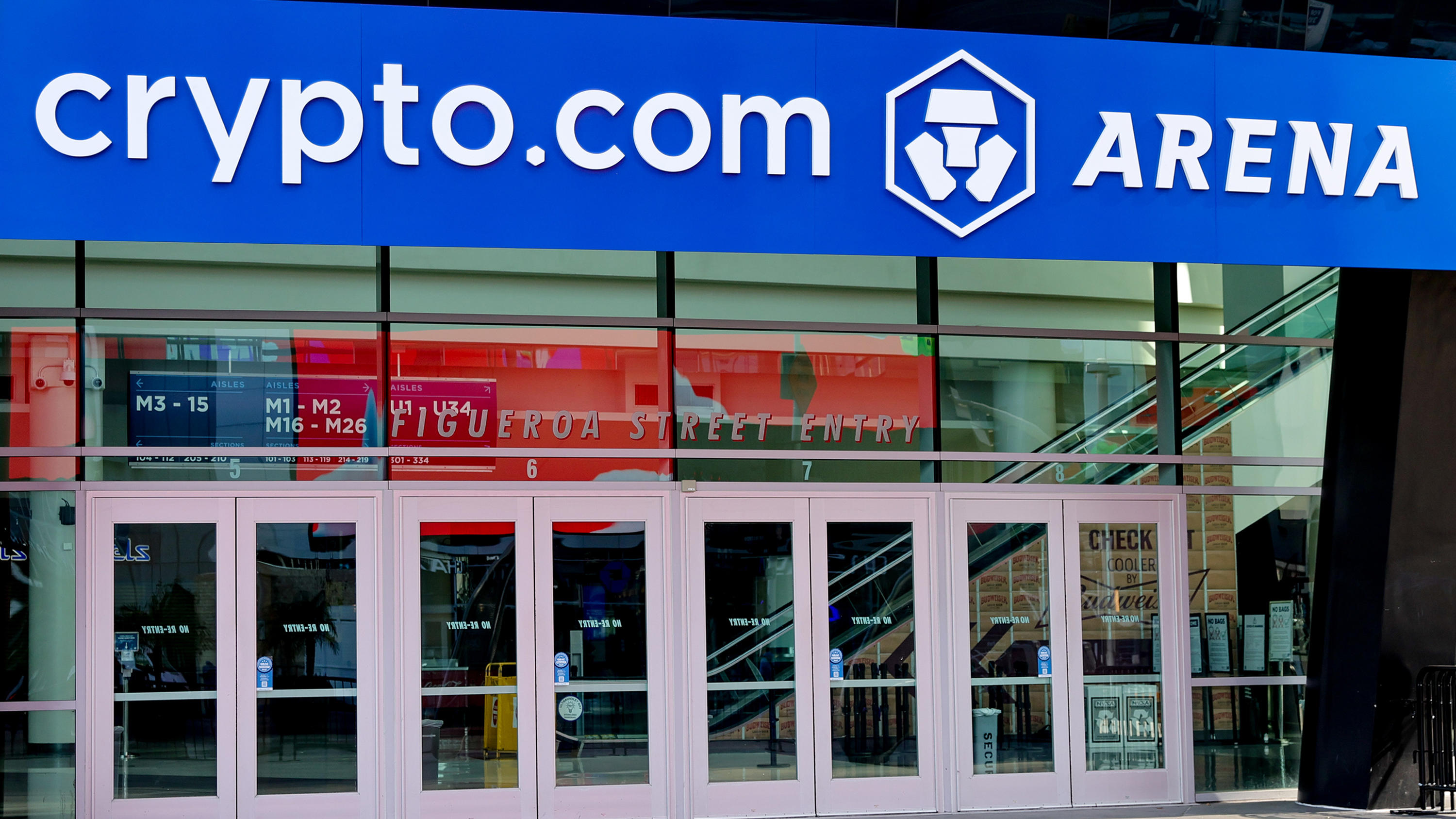 First Photos of Crypto.Com Arena Signage Revealed - Sports Illustrated LA  Clippers News, Analysis and More