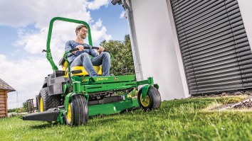 Backyard Lawn Care: Achieving The Perfect Look For Summer Cookouts – with John Deere