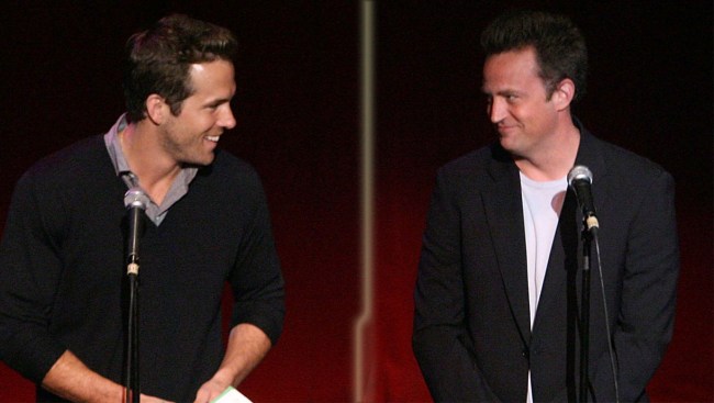 matthew perry ryan reynolds on stage beef