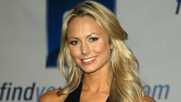 Ex-WWE Star Stacy Keibler Stuns In Summer Bikini Photo