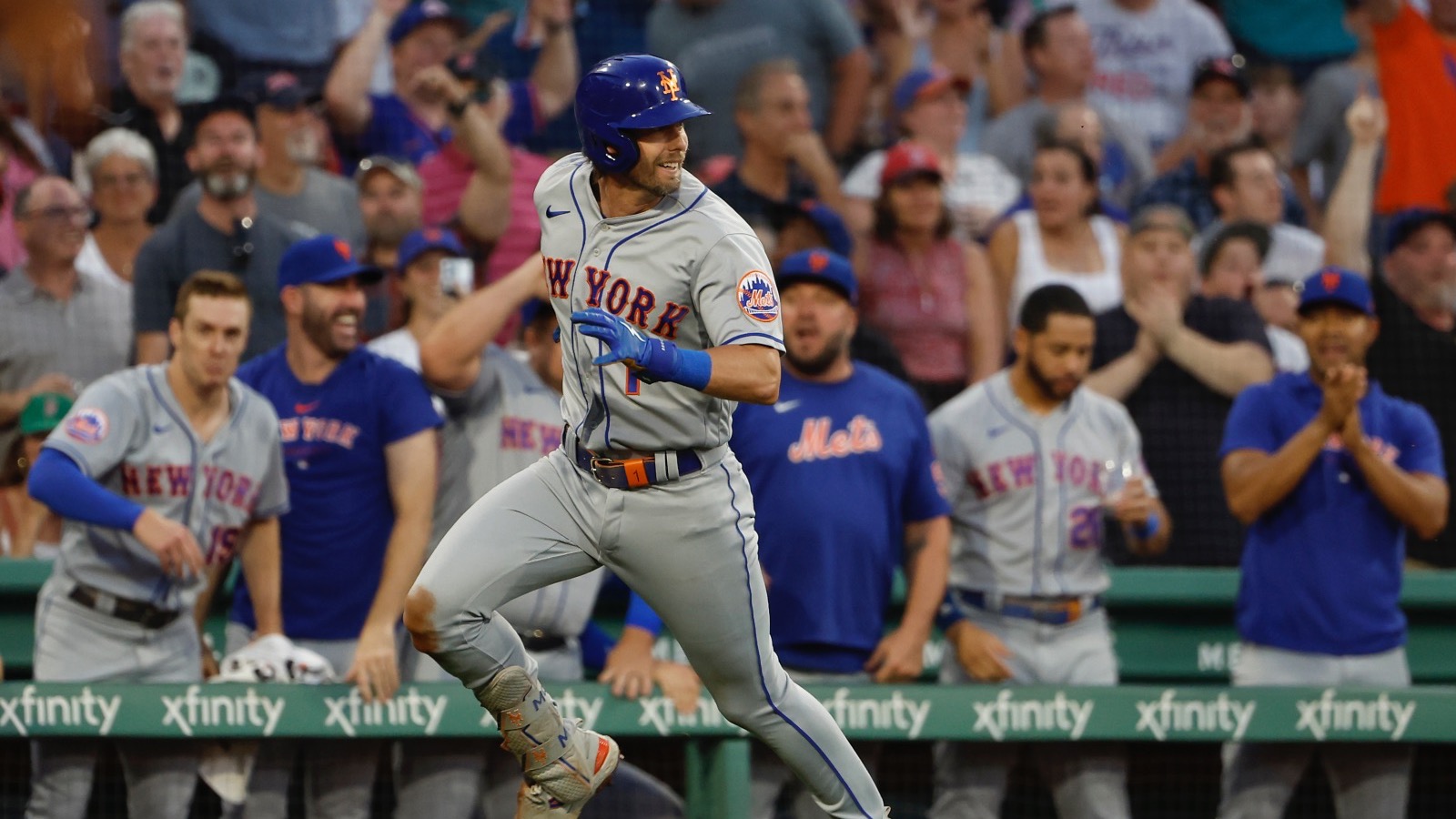 Mets' Jeff McNeil hits Little League home run thanks to brutal Red Sox  error