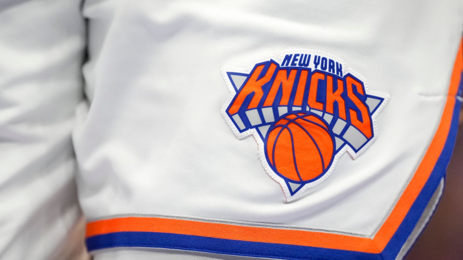 New York Knicks (White Logo) - :: Sports Devil Store 