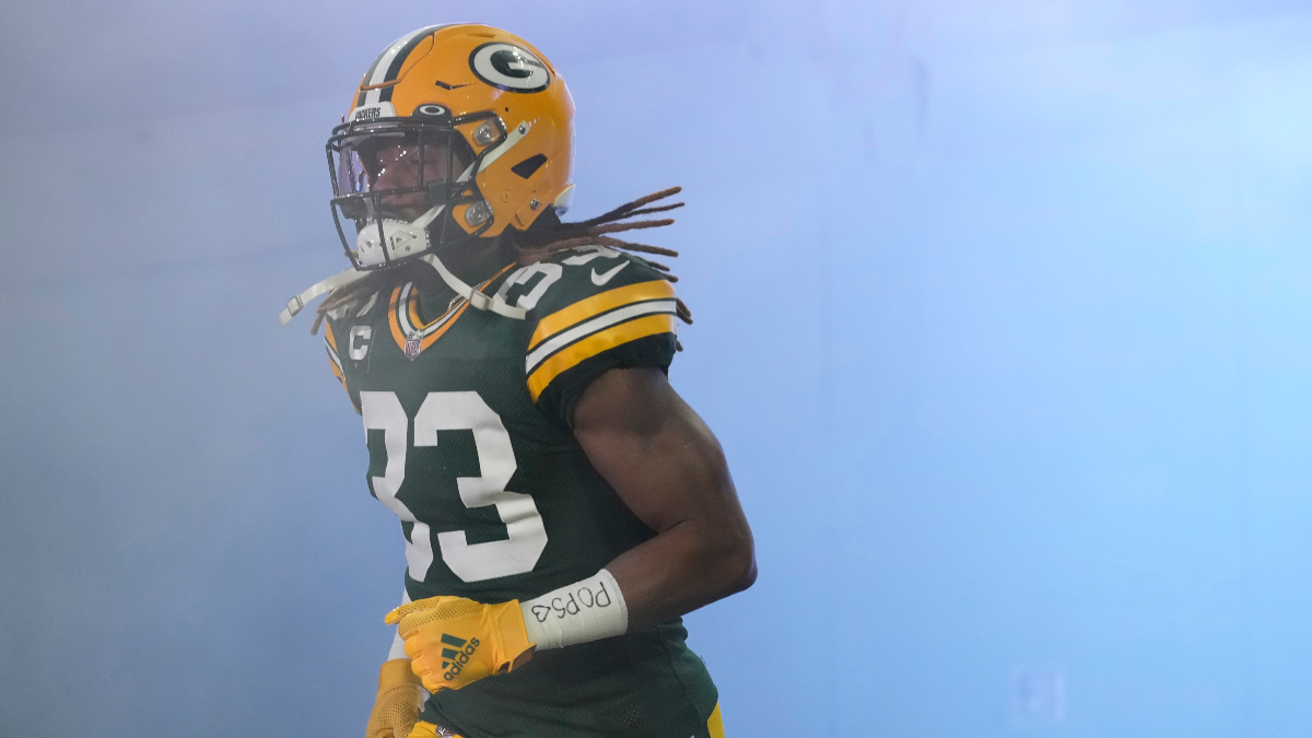 Packers RB Aaron Jones advances to World Cornhole Championship