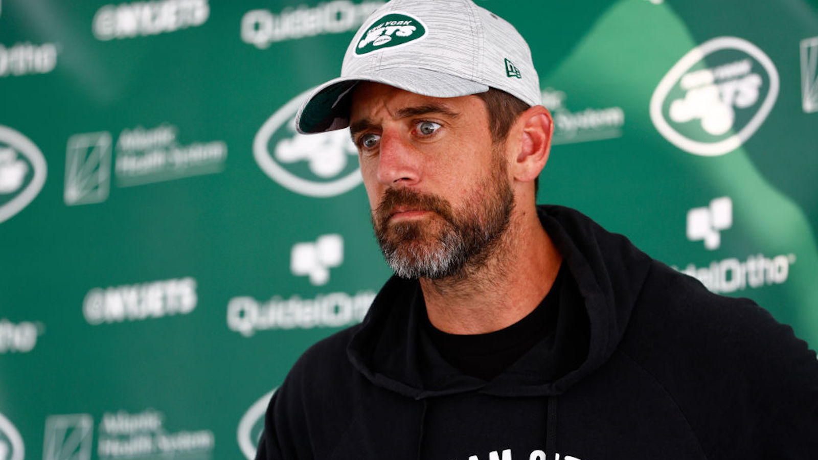 Internet Tees Off On Aaron Rodgers Showing Up For Camp