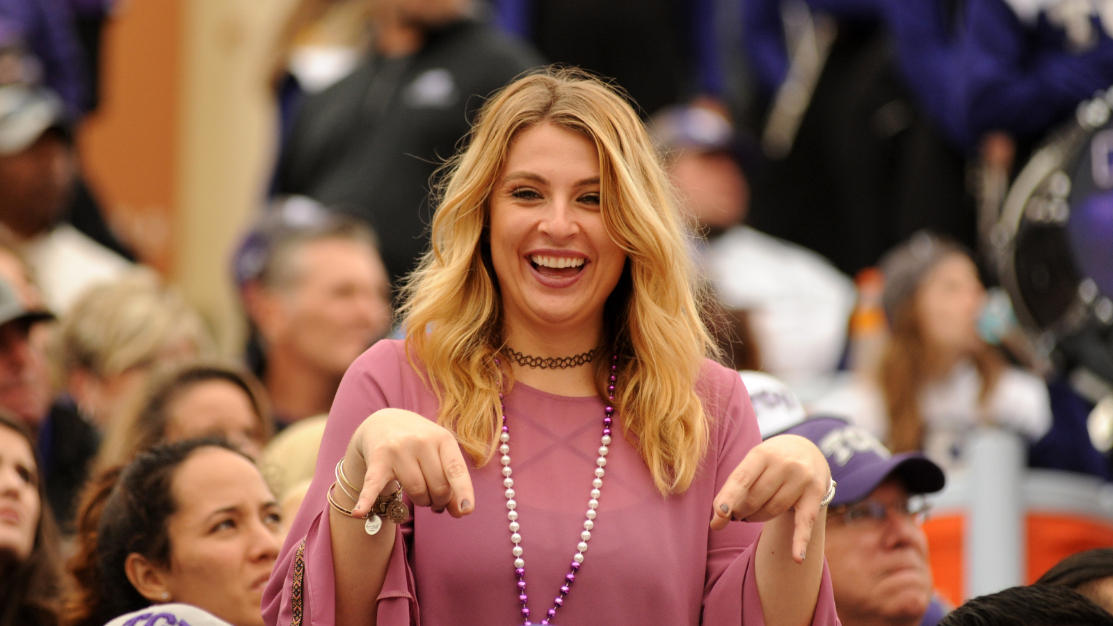 'Horns Down' Gesture To Be Penalized On Case By Case Basis