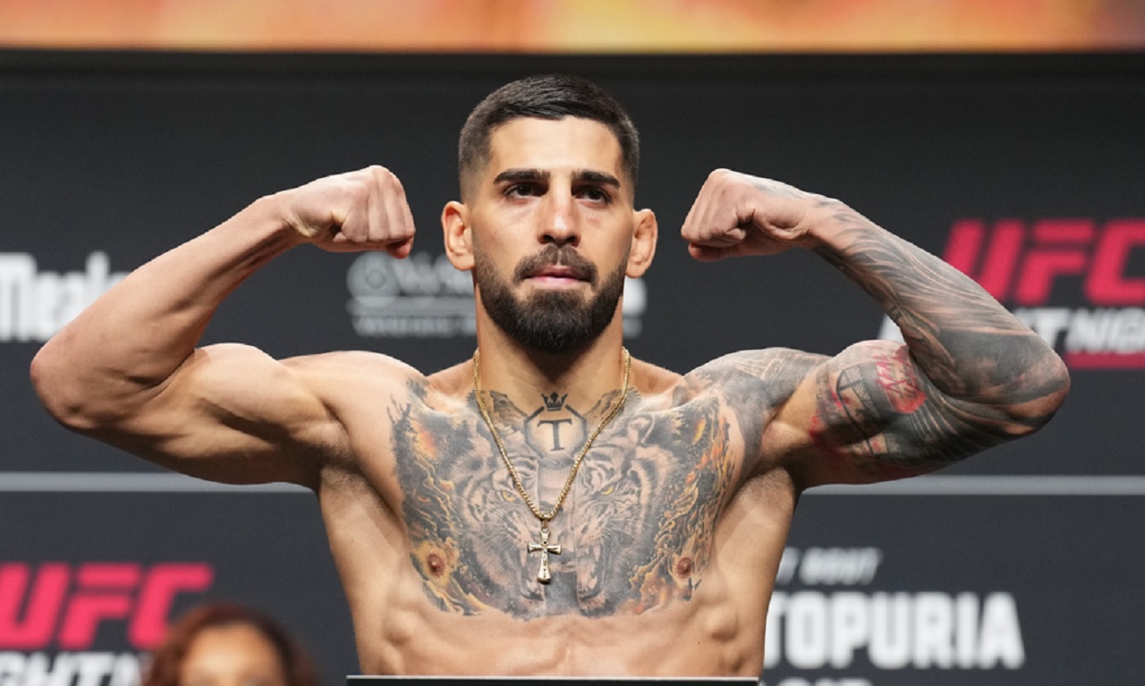 Ilia Topuria Believes He's The Greatest Featherweight Of AllTime Over