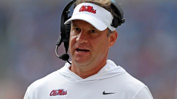 Lane Kiffin Uses Hilariously Strategy To Avoid Interacting With People Who Recognize Him