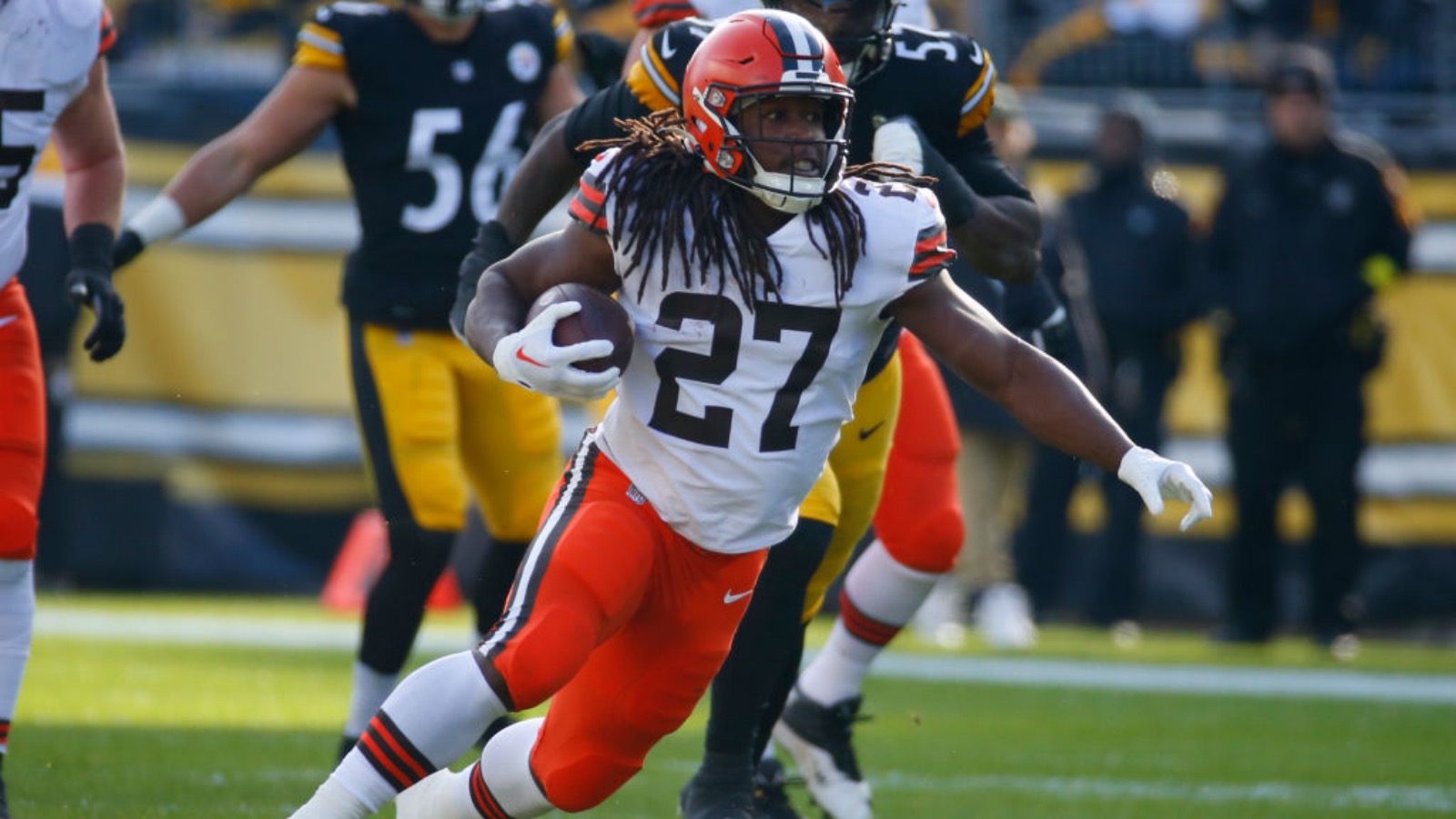 Kareem Hunt reportedly visiting Colts after spending Tuesday with Saints