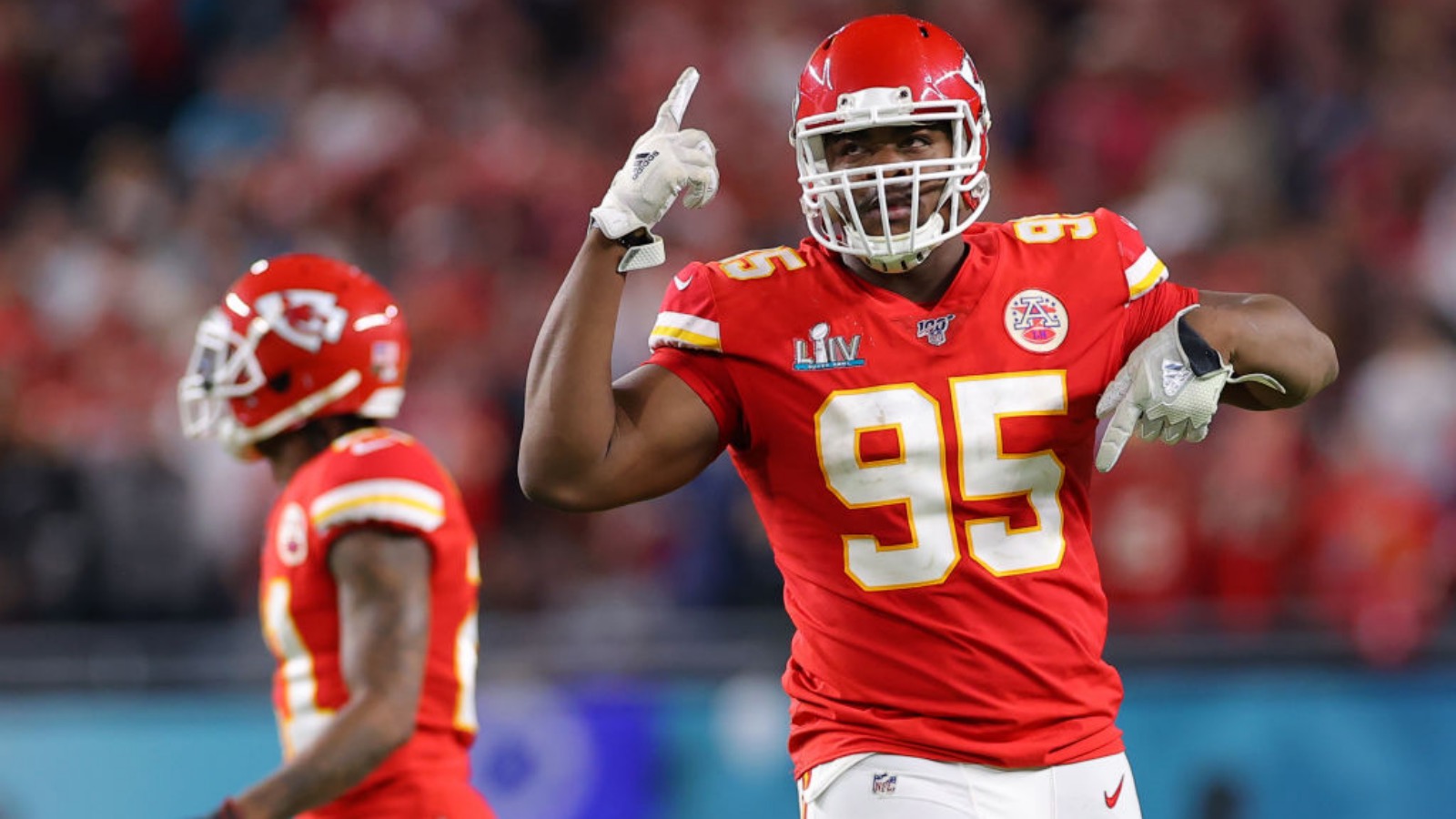 Chiefs All-Pro Chris Jones amid holdout as season approaches: 'I just want  a raise'