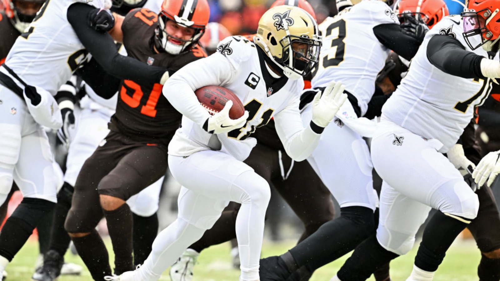 NFL news: New Orleans Saints running back Alvin Kamara expecting