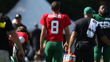 Aaron Rodgers Reportedly Frustrated With The Jets’ Offense