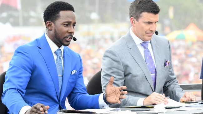Desmond Howard sits next to Rece Davis on the set of College GameDay.