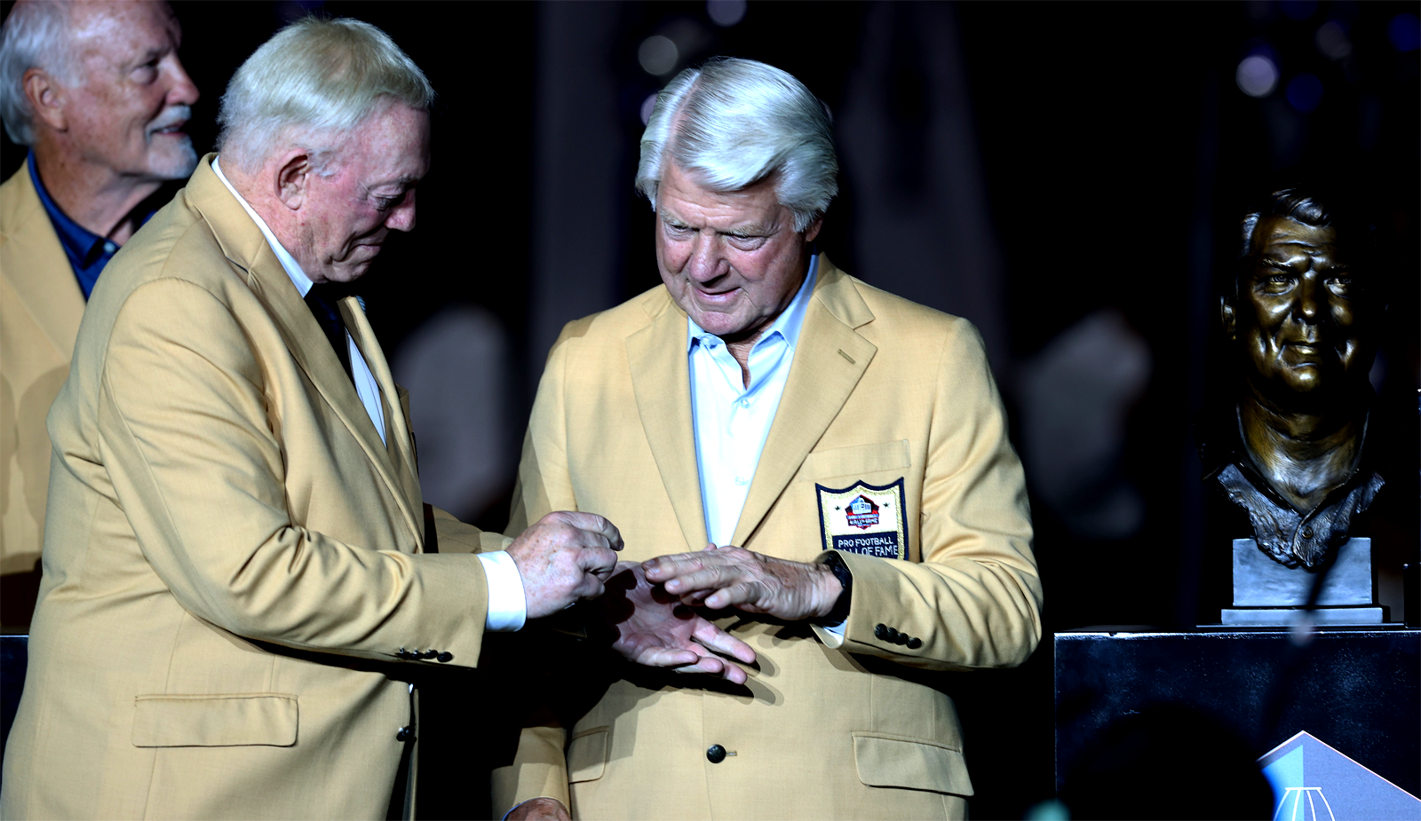 Cowboys' Jerry Jones announces Jimmy Johnson will be inducted into the Ring  of Honor in Dallas 