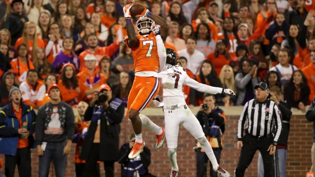 Wide receiver Mike Williams catches a pass over South Carolina defender Jamarcus King.
