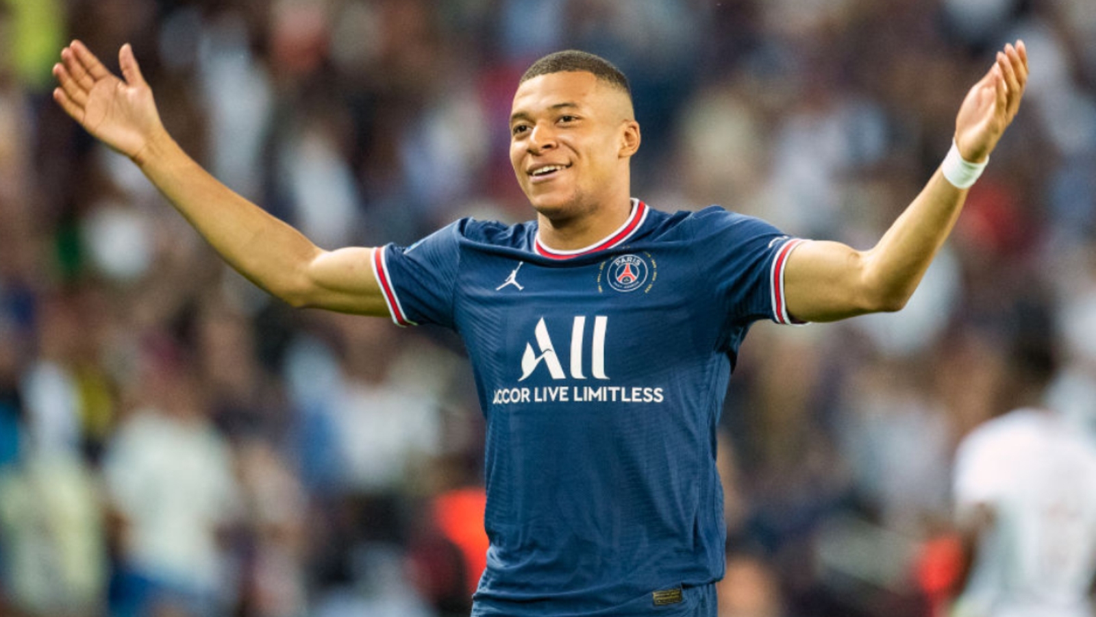 Kylian Mbappé Is Target of Record Offer From Saudi Arabia's Al