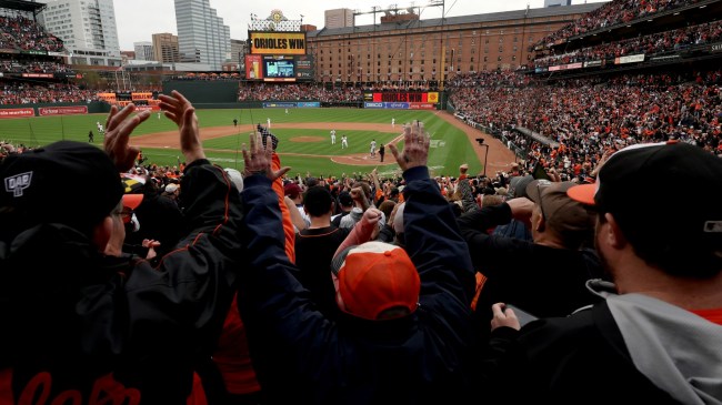 Orioles fans chanting about Kevin Brown suspension