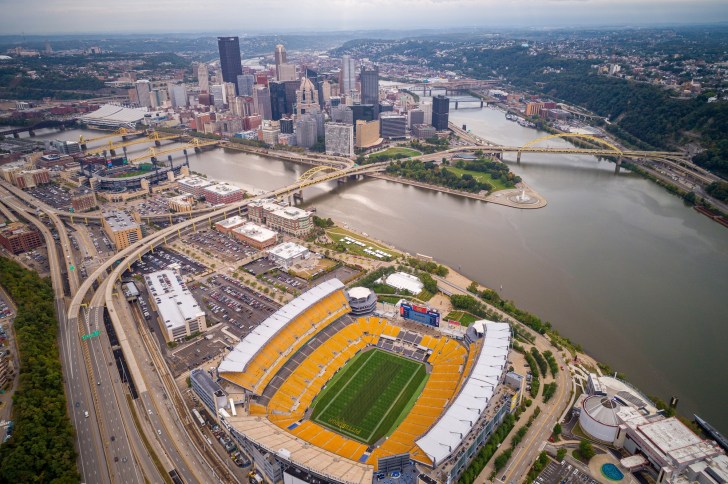 Pittsburgh Heinz Field stadium located in the Pittsburgh, Pennsylvania. It is a home of the NFL‚Äôs Pittsburgh Steelers and the NCAA‚Äôs Pittsburgh Panthers.