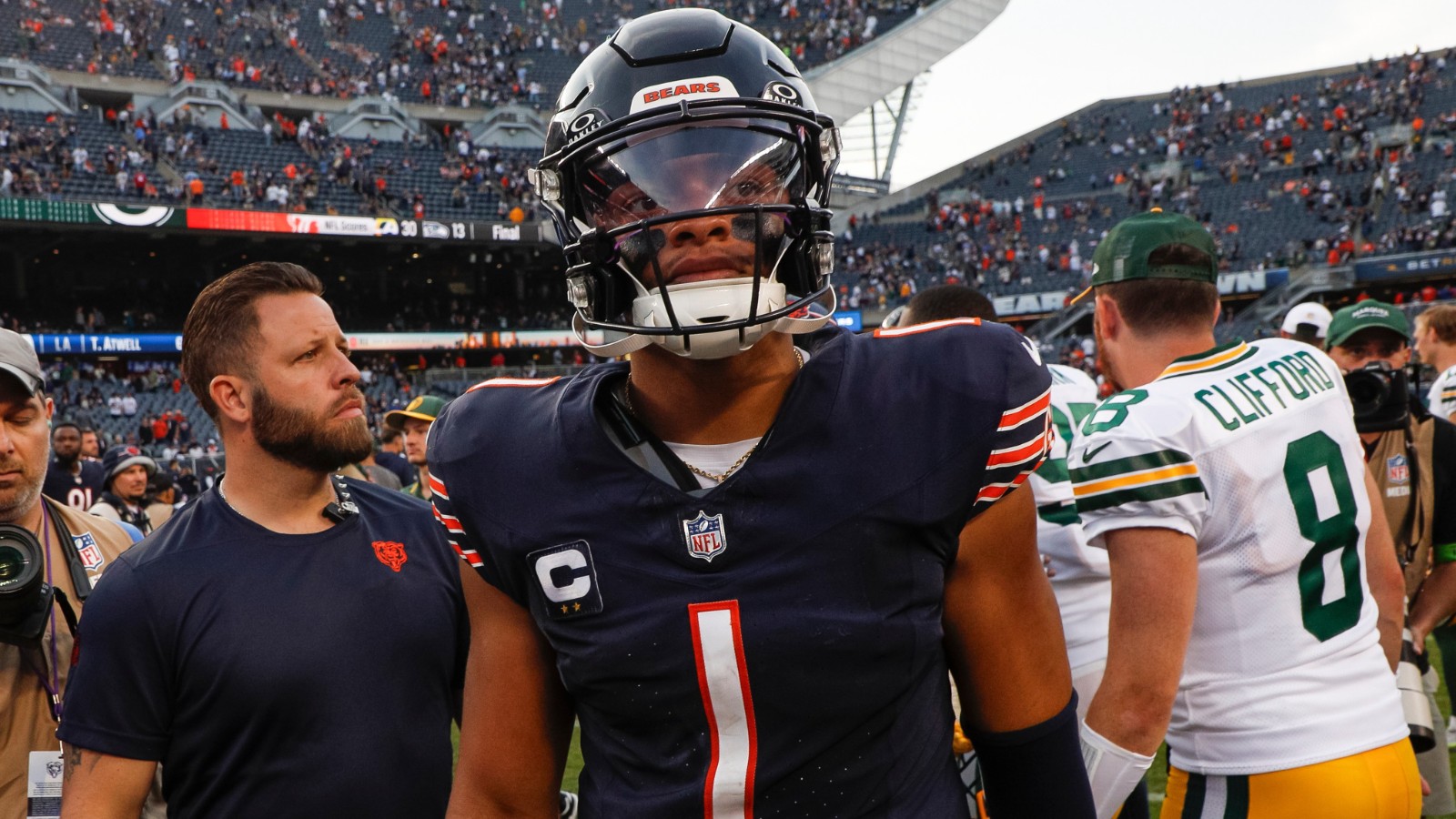 Are the 0-2 Bears 'falling' with Justin Fields as their QB?