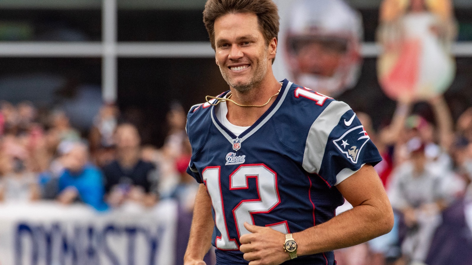 EXCLUSIVE  Tom Brady Reacts to New England Patriots Halftime