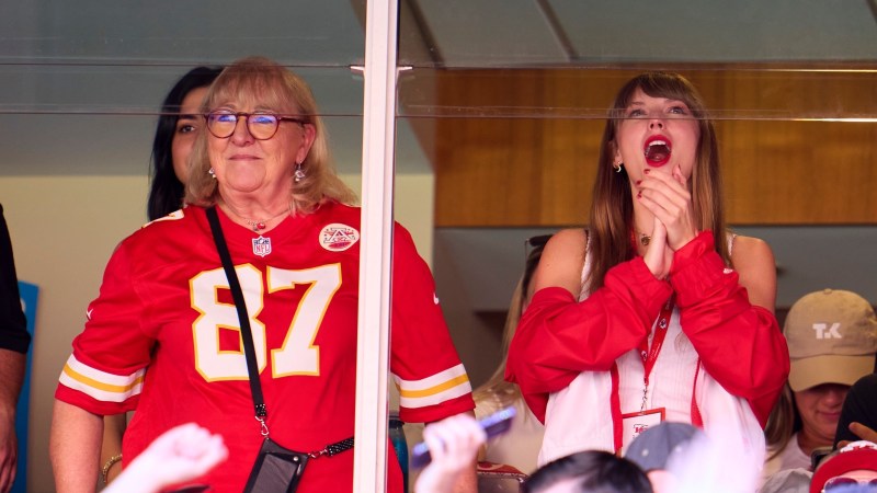 Woman Who Had Dinner Paid For By Travis Kelce And Taylor Swift Speaks To BroBible