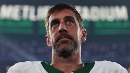 Aaron Rodgers Calls Out Jets Players For Beefing On Sideline During Loss To Patriots