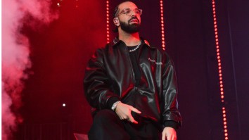 Drake Pays Visit To Texas WBB Team In Austin, Fans Beg Him Not To Go Near Undefeated Football Squad