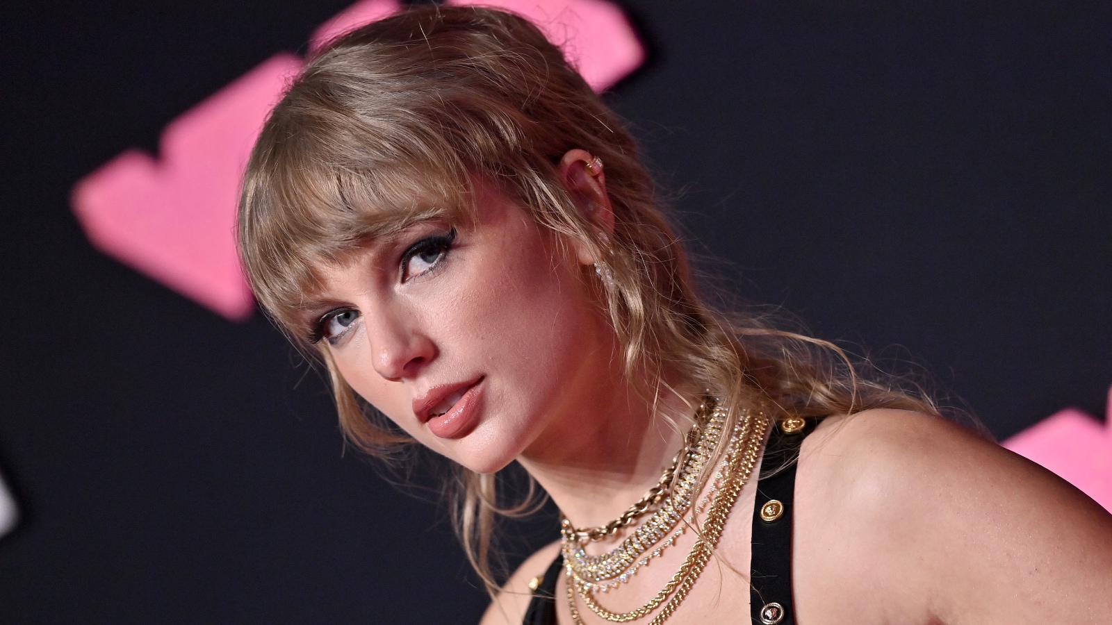 'Taylor Swift' Rockets To #1 Most Searched Term In The World
