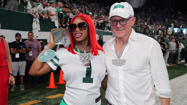woody johnson and sexyy red