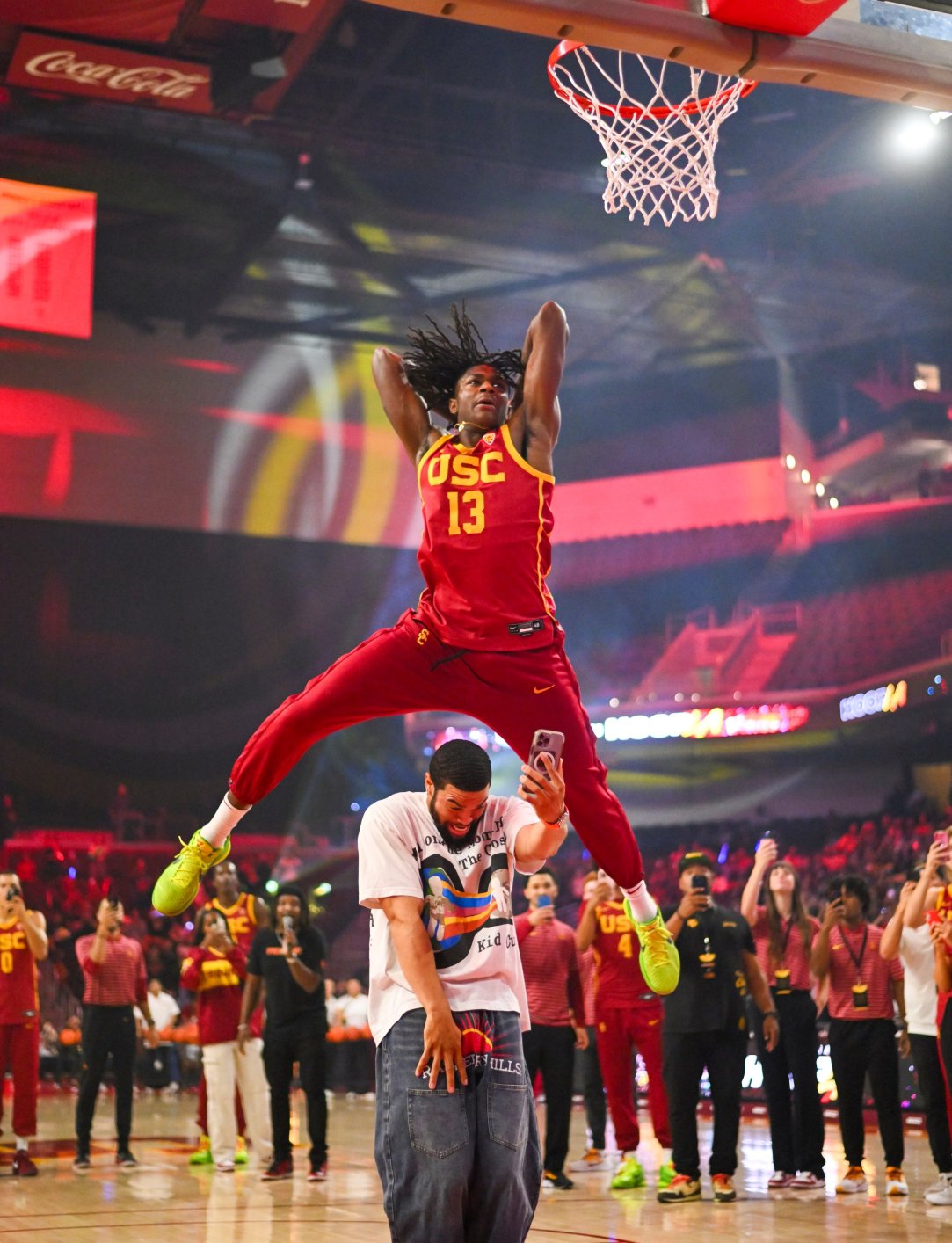 Caleb Williams Brandon Gardner USC Basketball Dunk