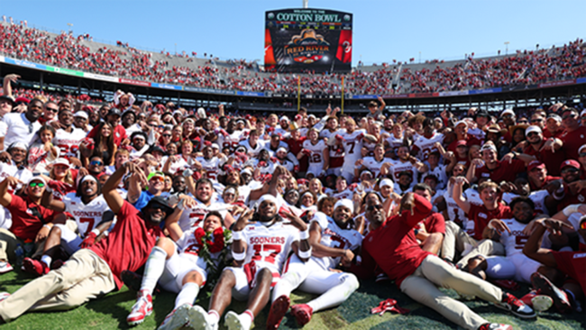 Oklahoma Sooners pose for group photo after win over Texas