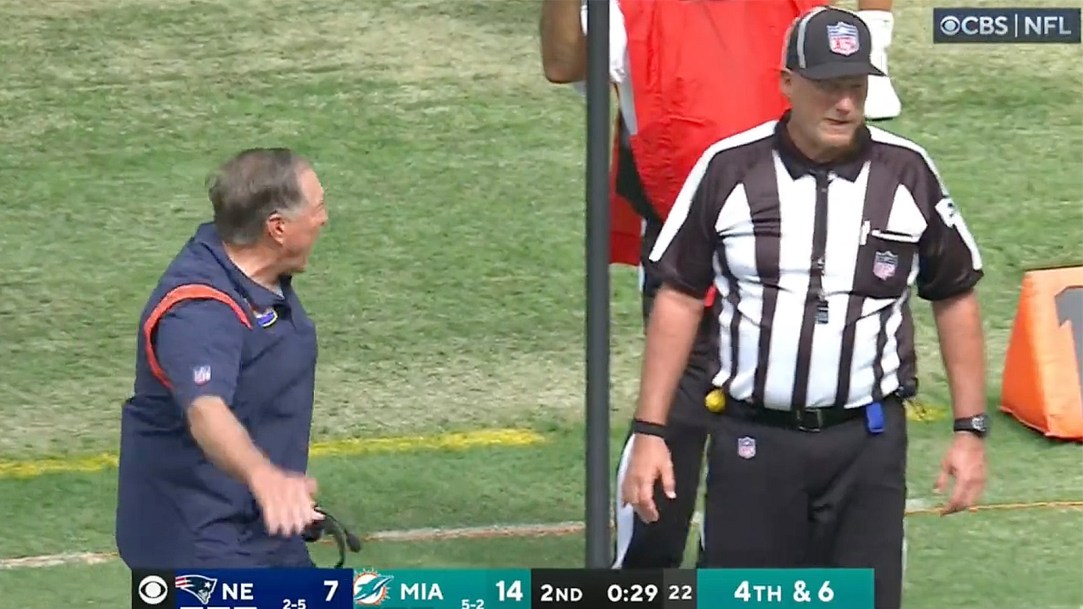 Bill Belichick Dolphins Motion Angry Referee