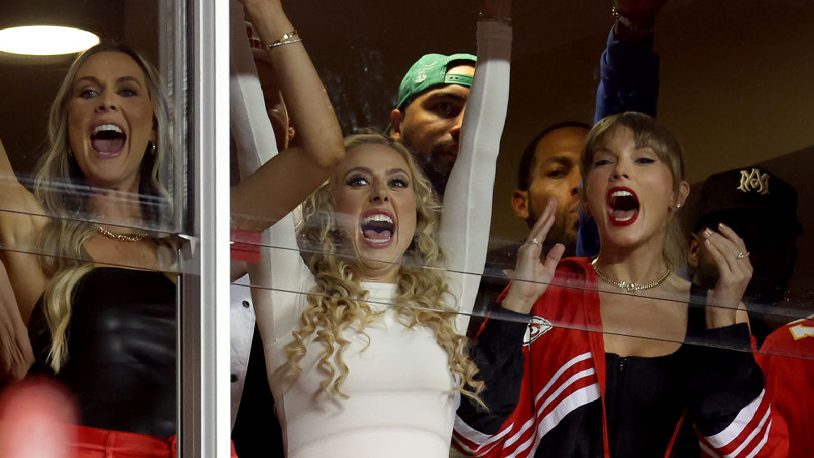 What Taylor Swift and Brittany Mahomes Drank at Chiefs Game